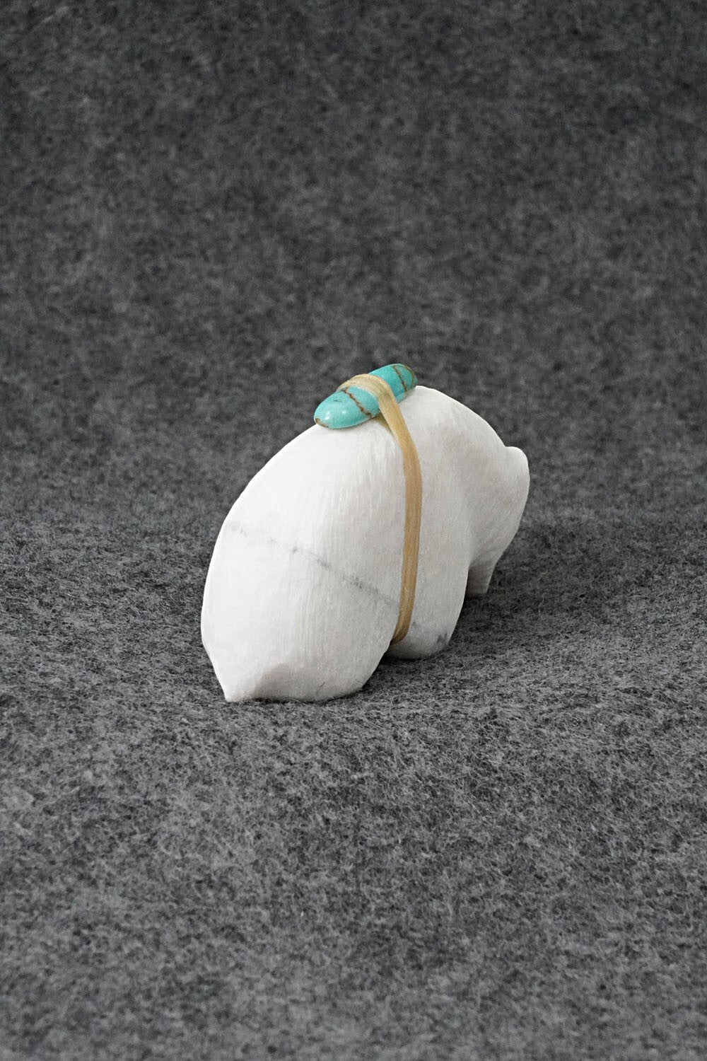 Bear Zuni Fetish Carving - Herbert Halate