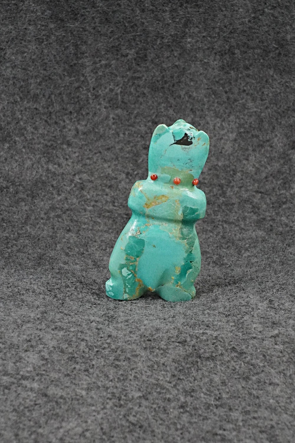 Bear Zuni Fetish Carving - Claudia Peina