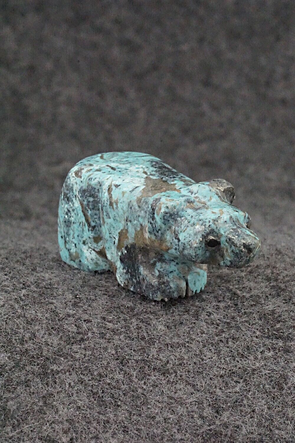 Bear Zuni Fetish Carving - Reynold Lunasee