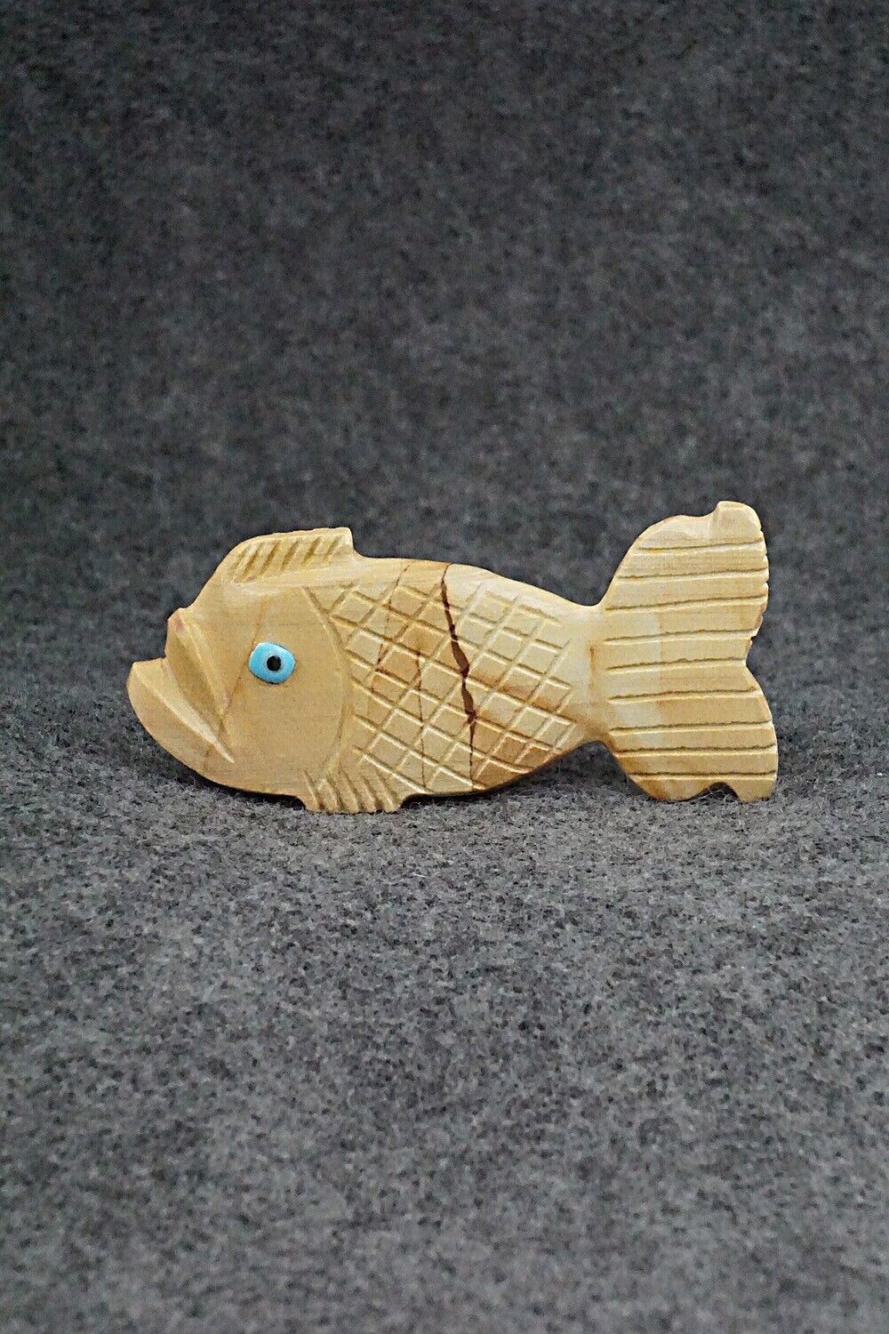 Fish Zuni Fetish Carving - Danette Laate