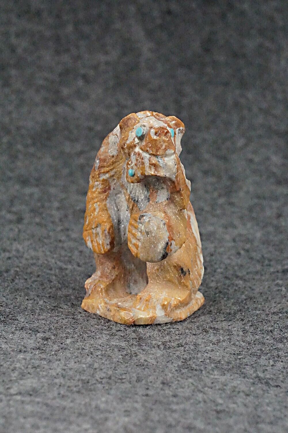 Bear with Fish Zuni Fetish Carving - Derrick Kaamasee