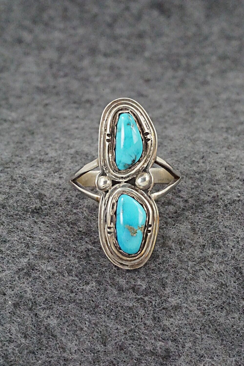 Turquoise & Sterling Silver Ring - Navajo - Size 9