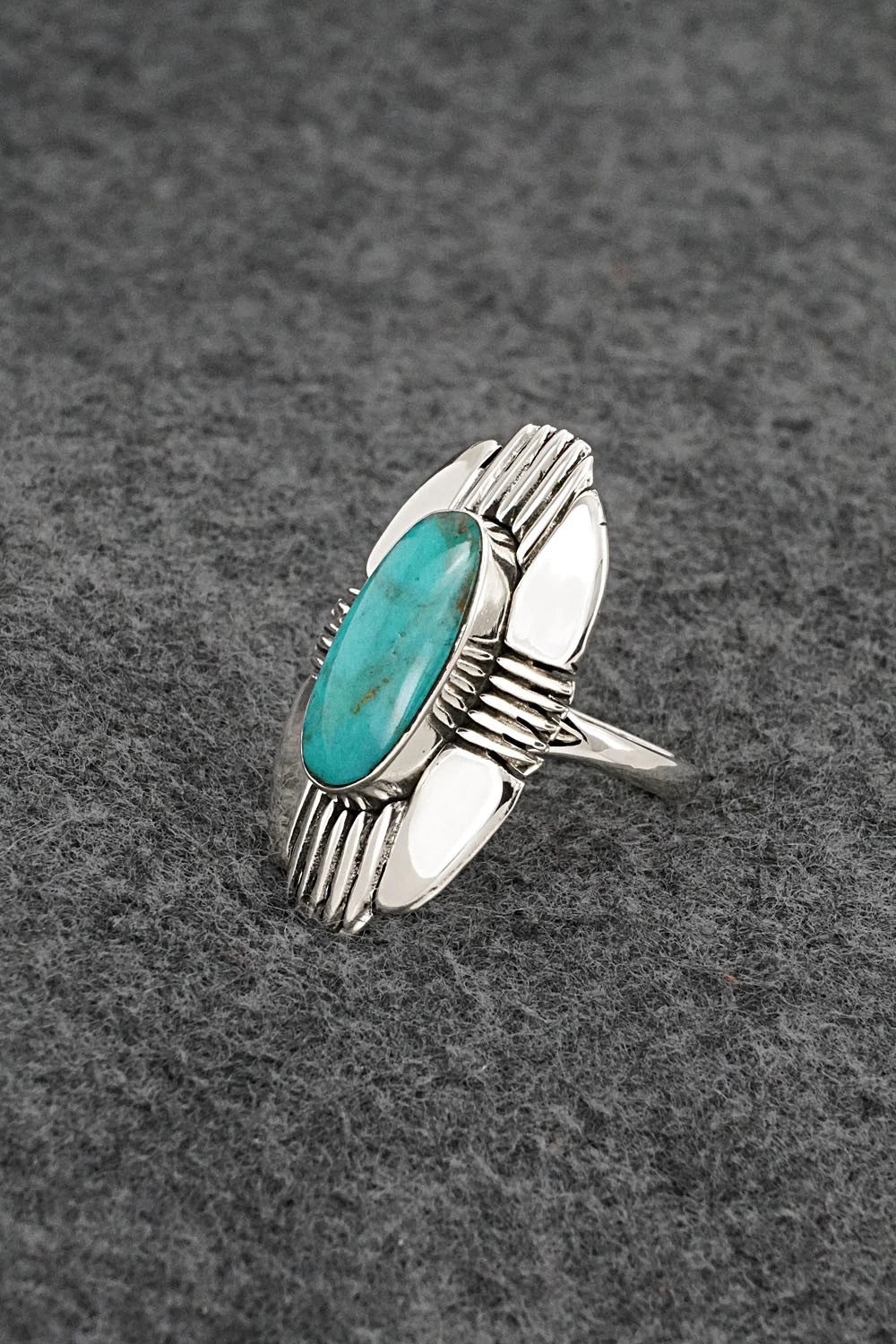 Turquoise & Sterling Silver Ring - Mike Smith - Size 7