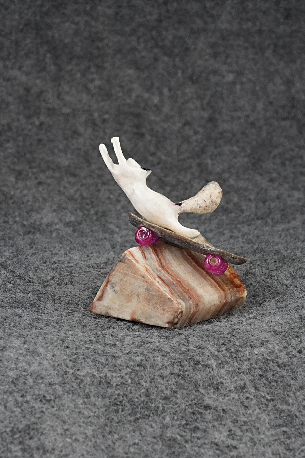 Raccoon Zuni Fetish Carving - Ruben Najera