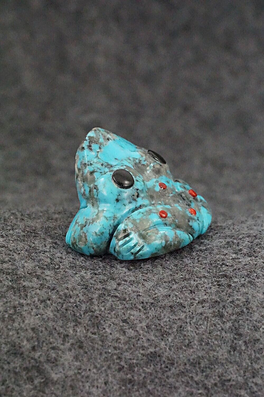 Frog Zuni Fetish Carving - Reynold Lunasee