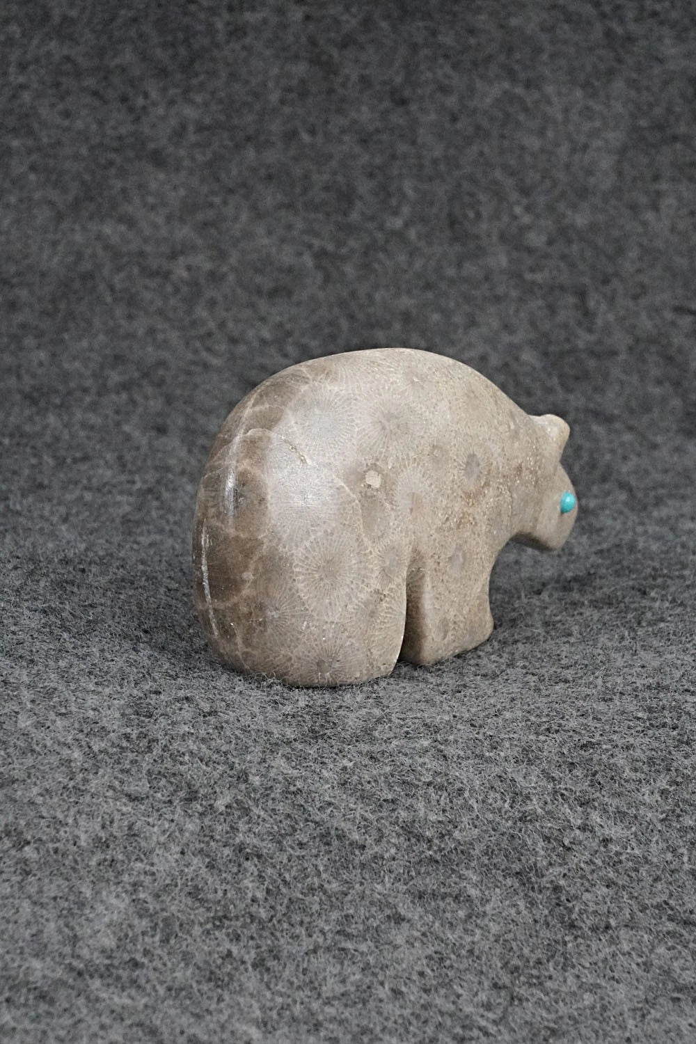 Bear Zuni Fetish Carving - Ronnie Lunasee