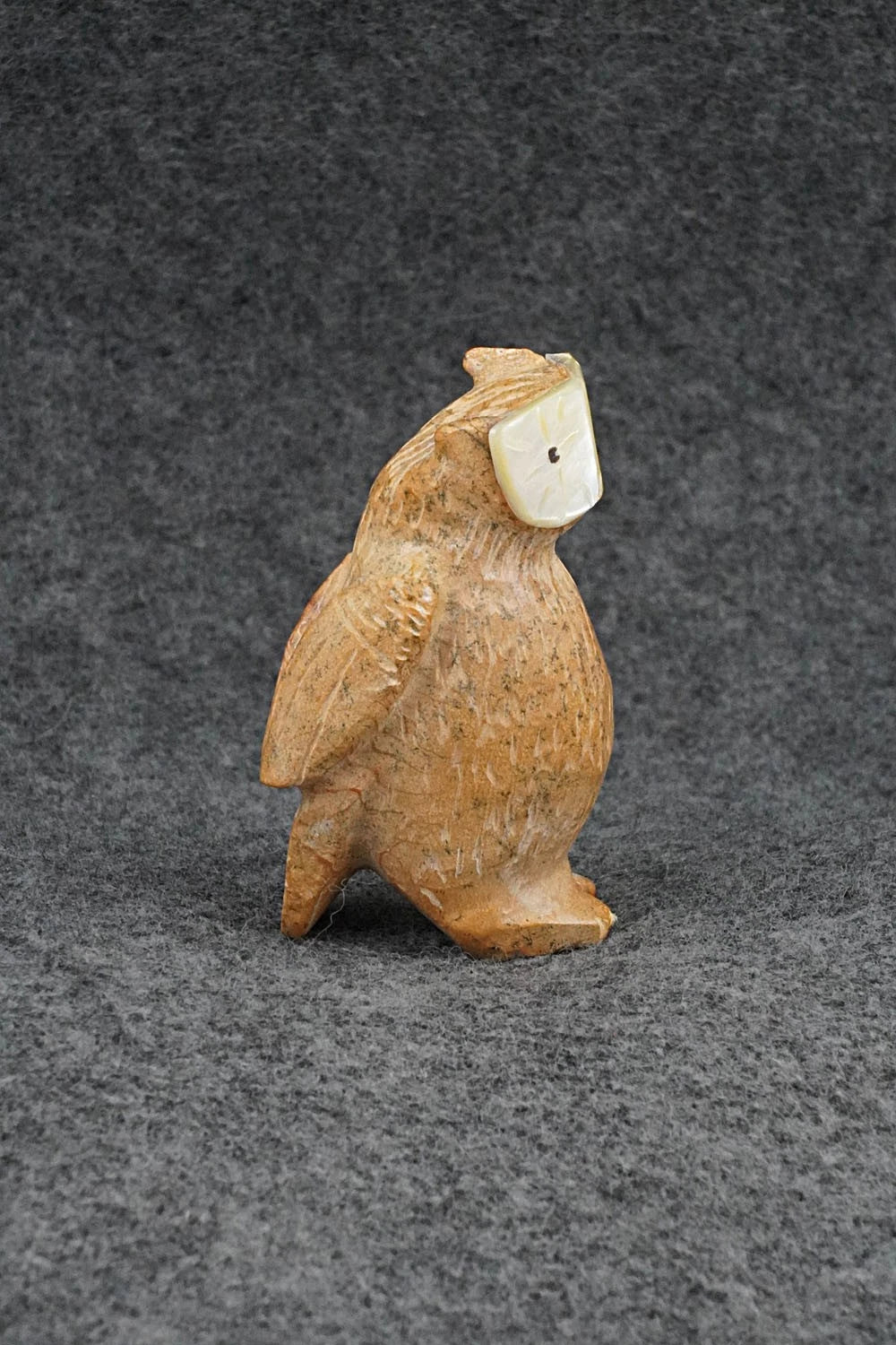 Owl Zuni Fetish Carving - Freddie Leekya