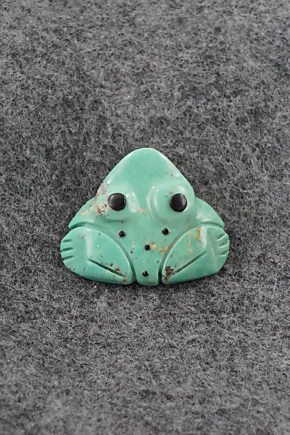 Frog Zuni Fetish Carving - Reynold Lunasee