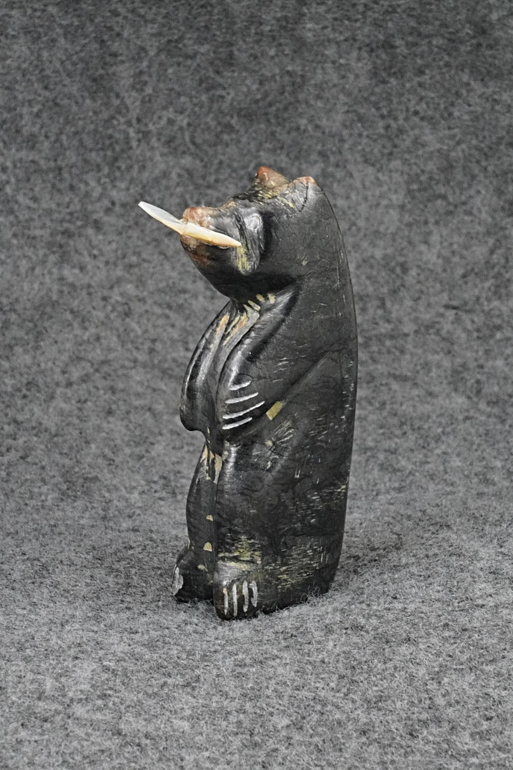 Bear Zuni Fetish Carving - Justin Red Elk