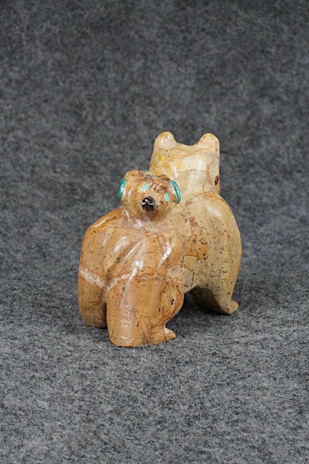 Bear Zuni Fetish Carving - Freddie Leekya