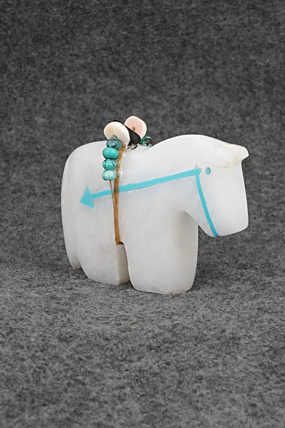Horse Zuni Fetish Carving - Bernard Laiwekete