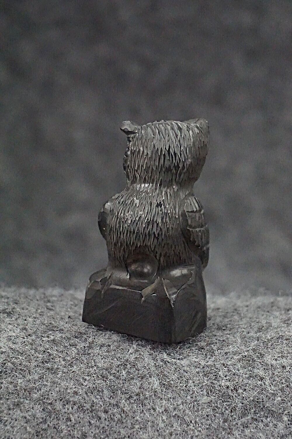 Owl Zuni Fetish Carving - Chris Peina