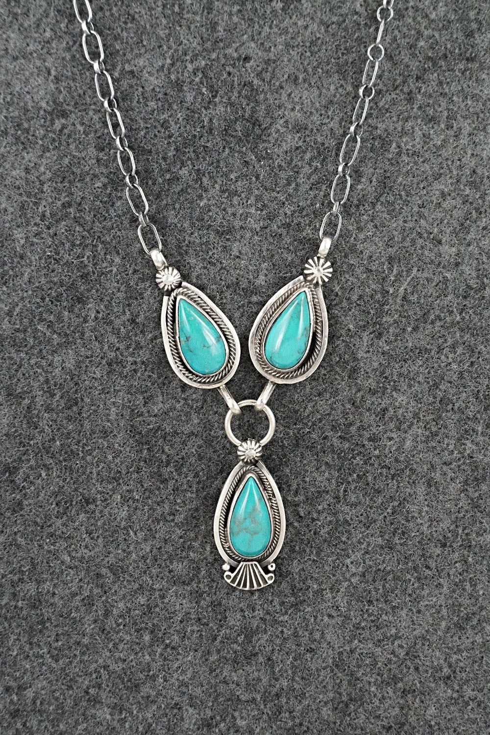 Turquoise & Sterling Silver Necklace - Verley Betone