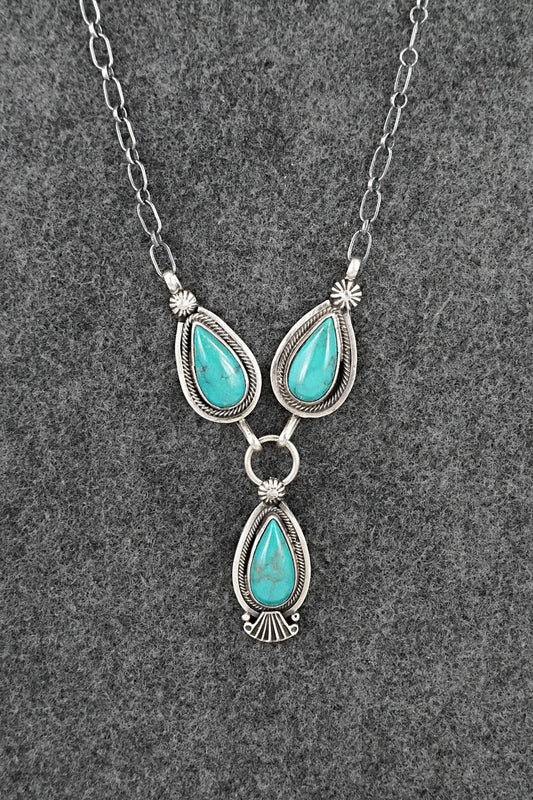 Turquoise & Sterling Silver Necklace - Verley Betone