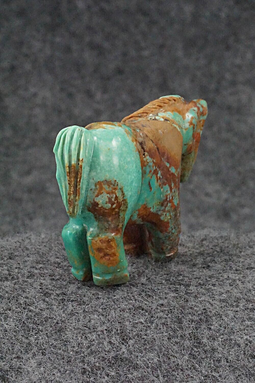 Horse Zuni Fetish Carving - Andres Quandelacy