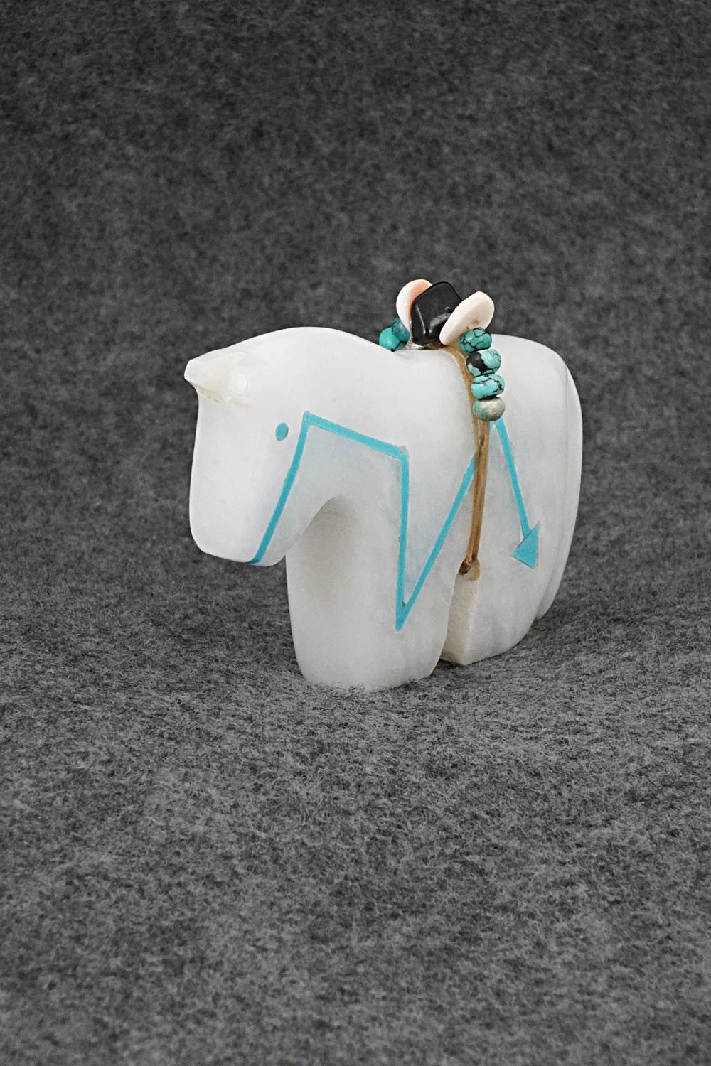 Horse Zuni Fetish Carving - Bernard Laiwekete