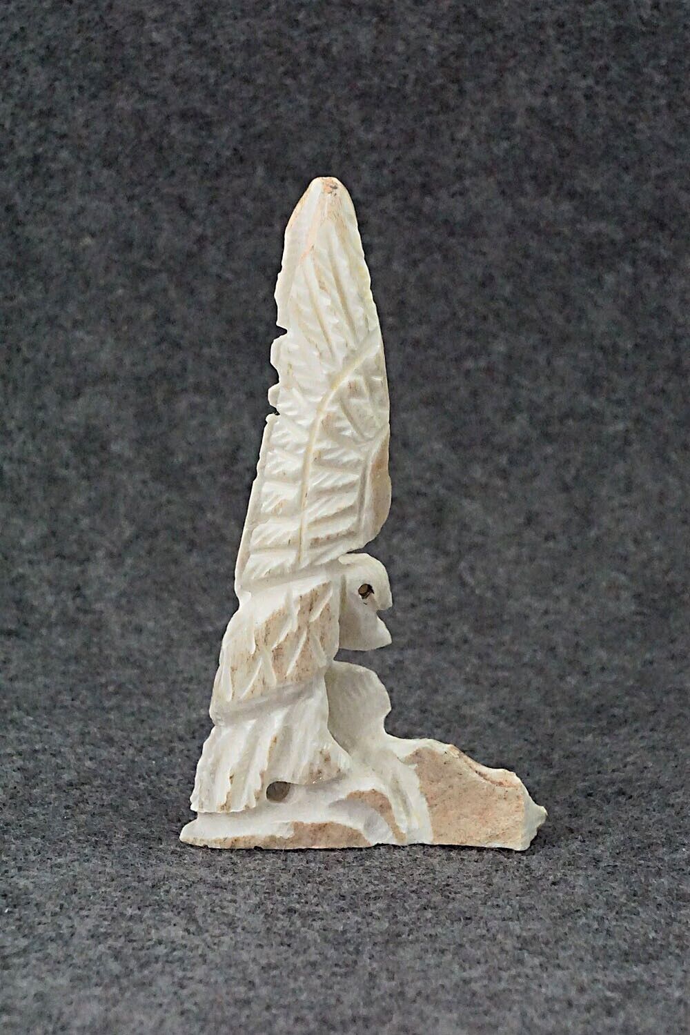 Eagle Zuni Fetish Carving - Jerrold Lahaleon