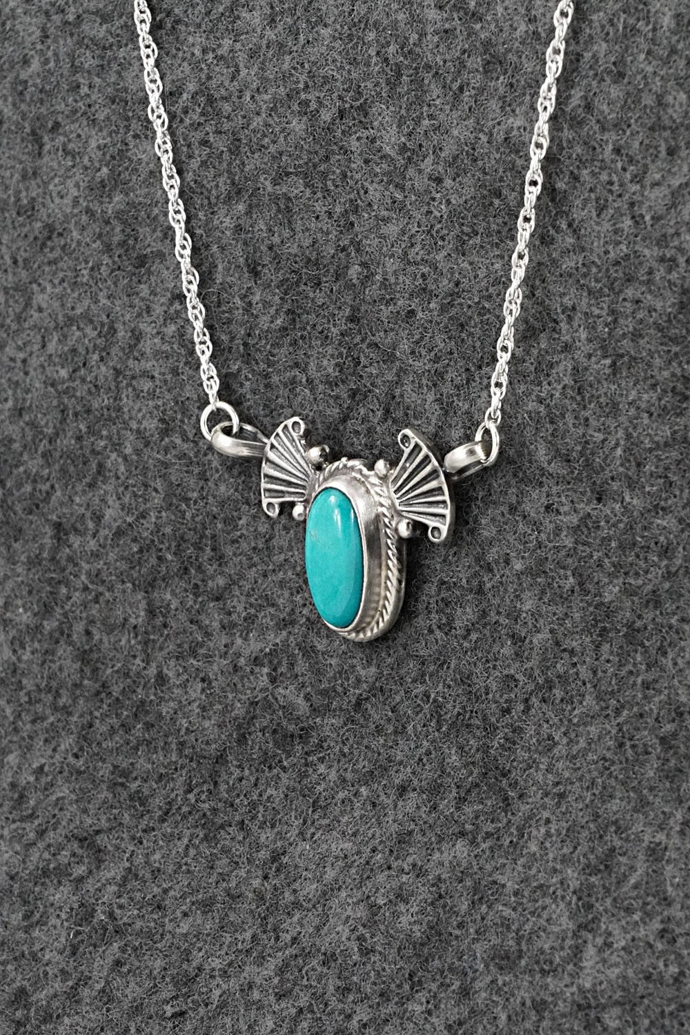 Turquoise & Sterling Silver Necklace - Verley Betone