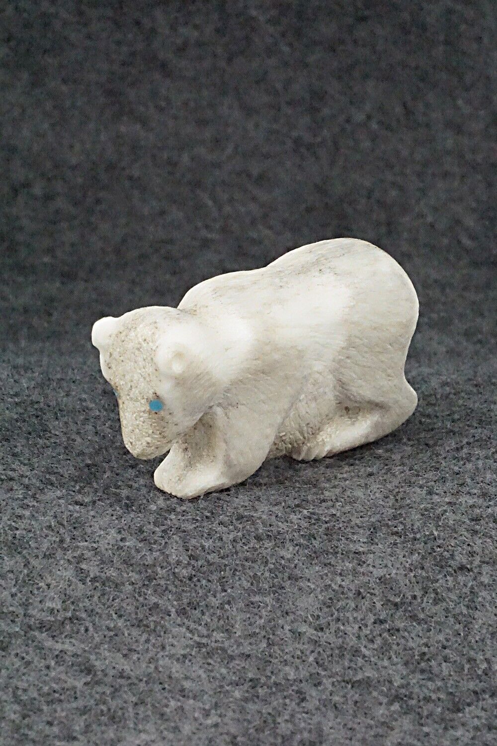 Bear Zuni Fetish Carving - Maxx Laate