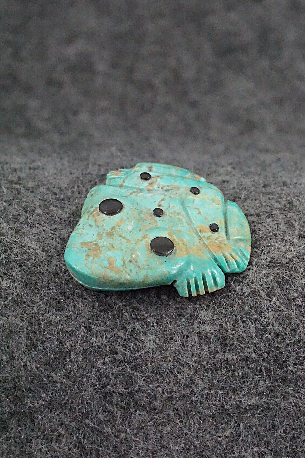 Frog Zuni Fetish Carving - Reynold Lunasee
