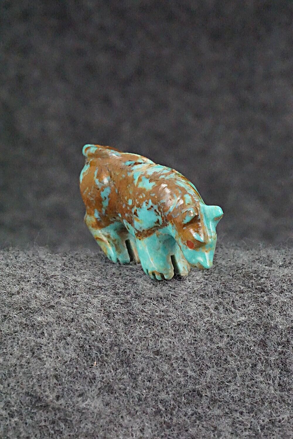 Mountain Lion Zuni Fetish Carving - Andres Quandelacy