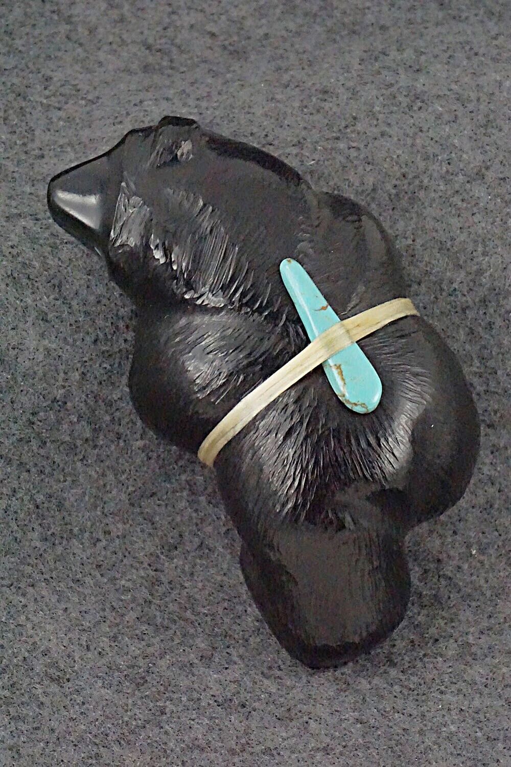 Bear Zuni Fetish Carving - Herbert Halate