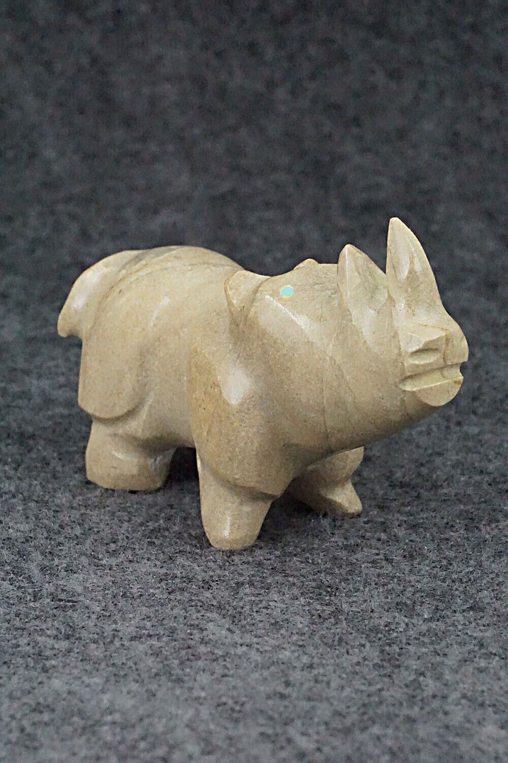 Rhino Zuni Fetish Carving - Enrike Leekya