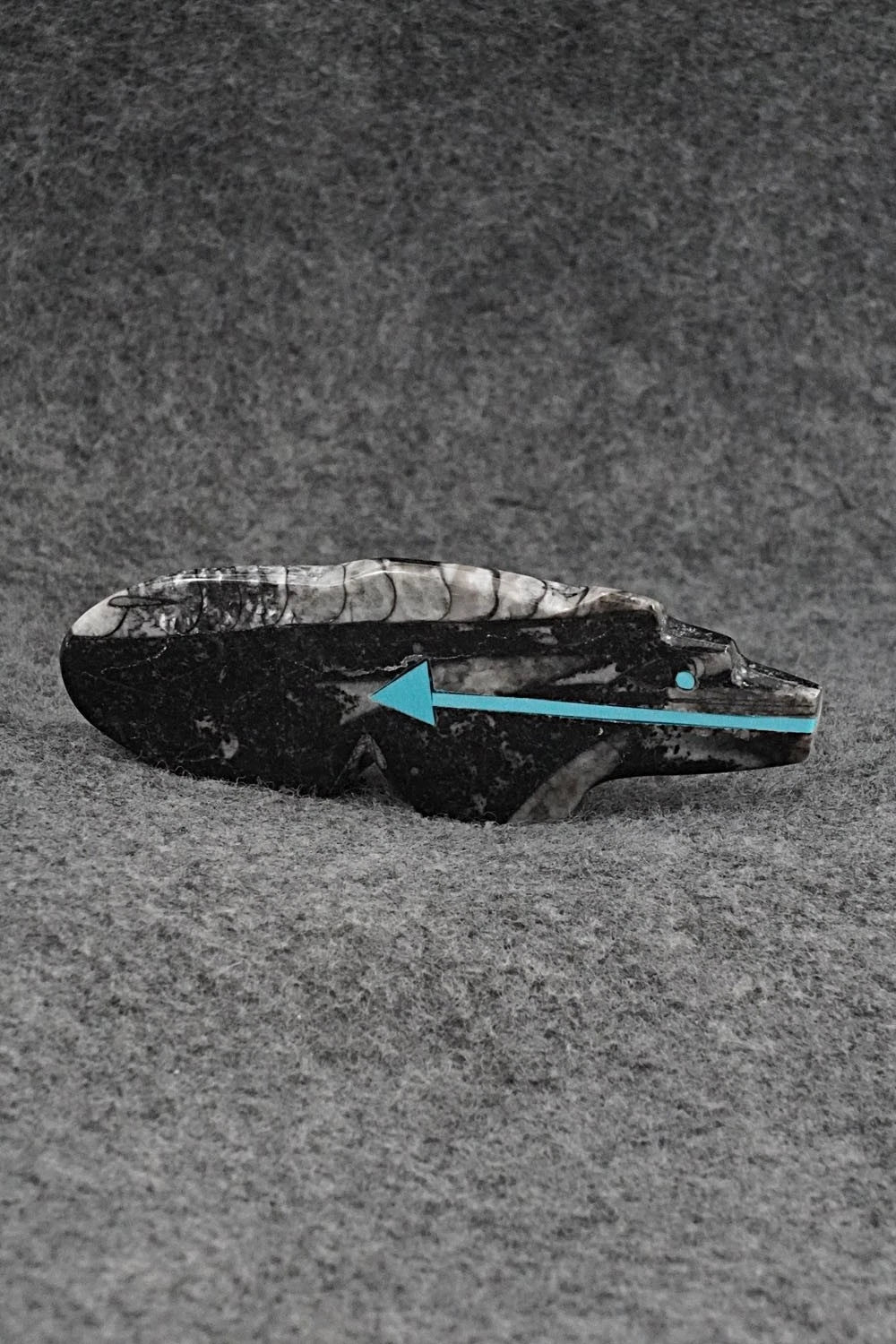 Bear Zuni Fetish Carving - Bernard Laiwakete