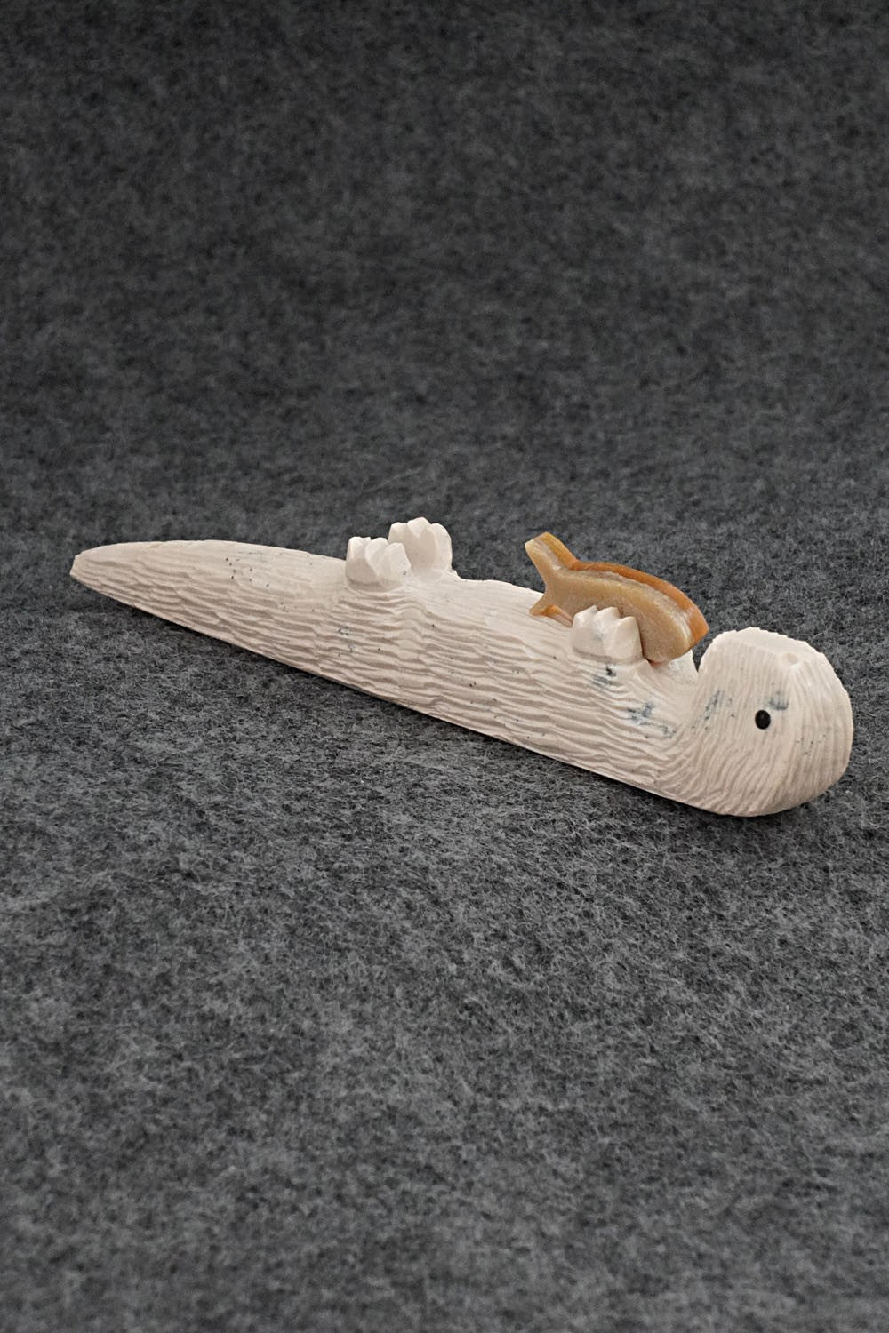 Otter Zuni Fetish Carving - Jesus Espino