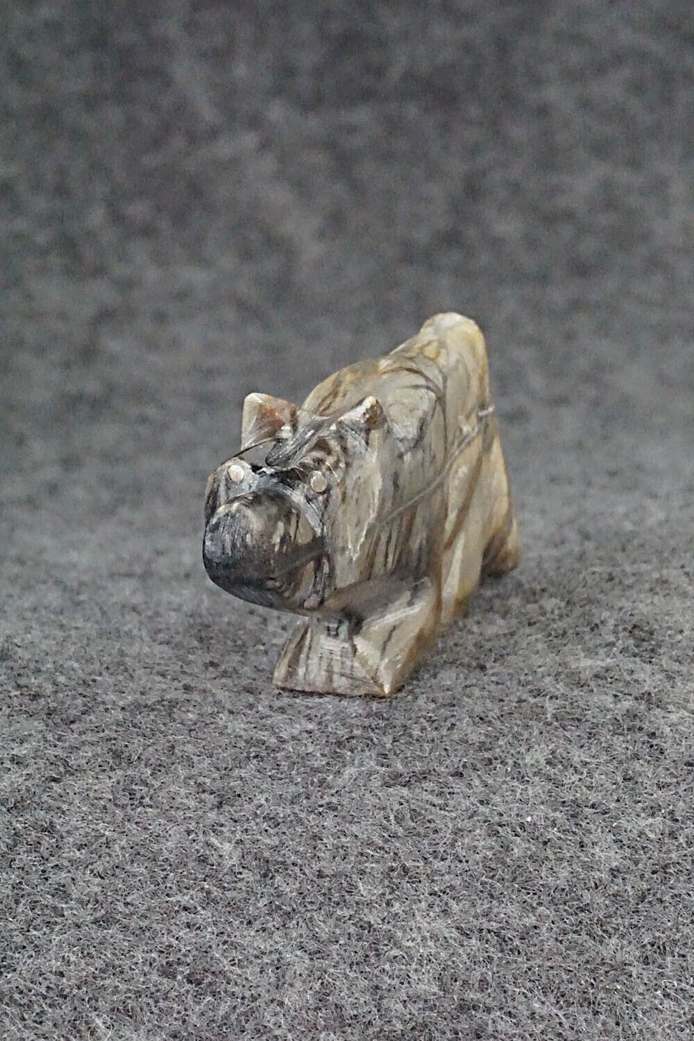Bear Zuni Fetish Carving - Kenny Chavez
