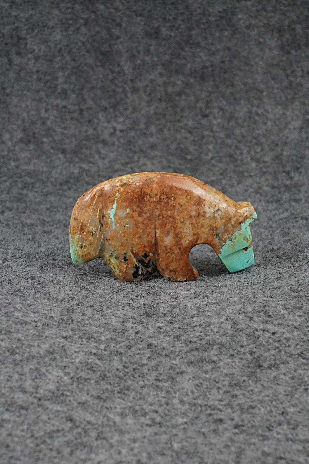 Wolf Zuni Fetish Carving - Kenric Laiwekete