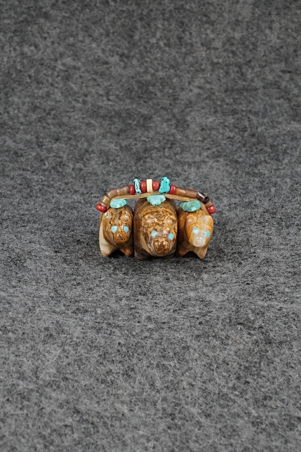 Bear Zuni Fetish Carving - Lorae Lonasee