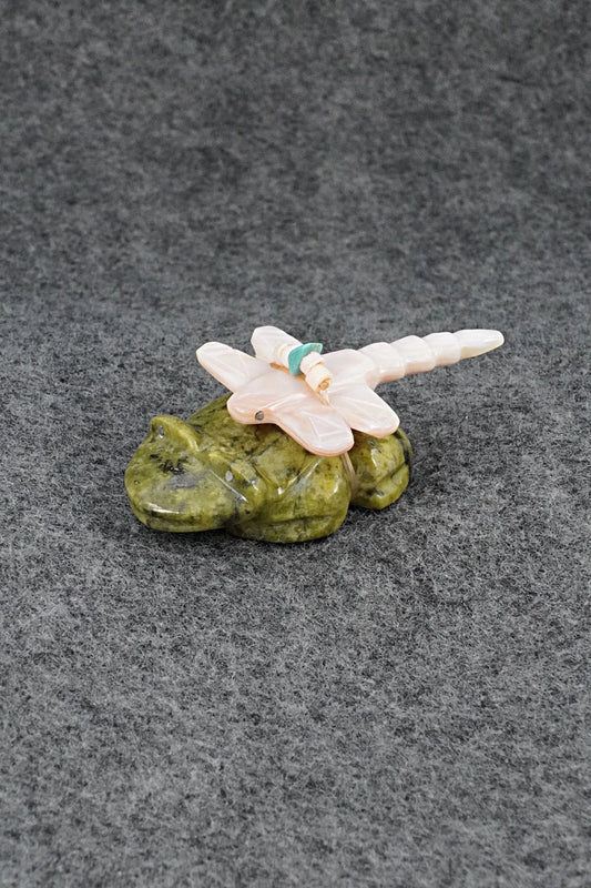 Frog Zuni Fetish Carving - Daisy Rose Leonard