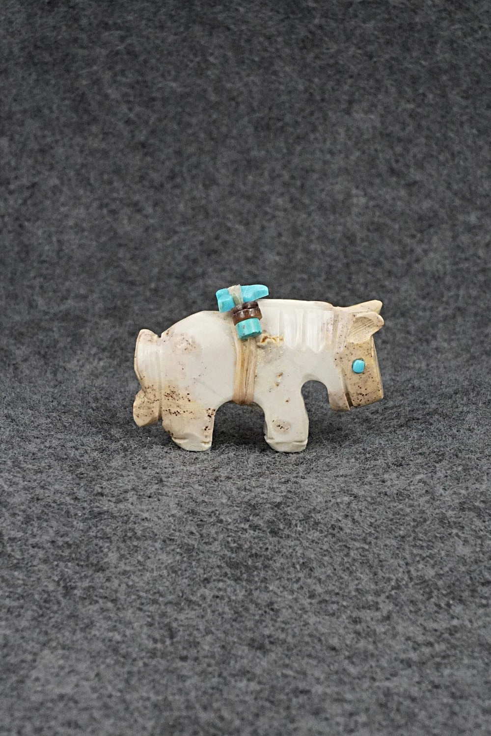 Horse Zuni Fetish Carving - Danette Laate