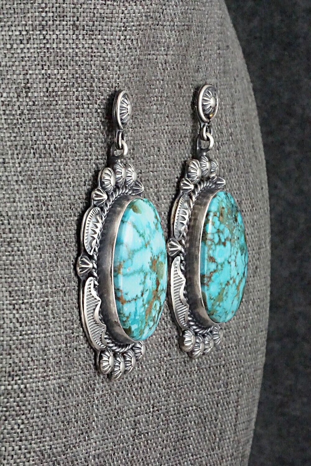 Turquoise & Sterling Silver Necklace Set - Raymond Delgarito