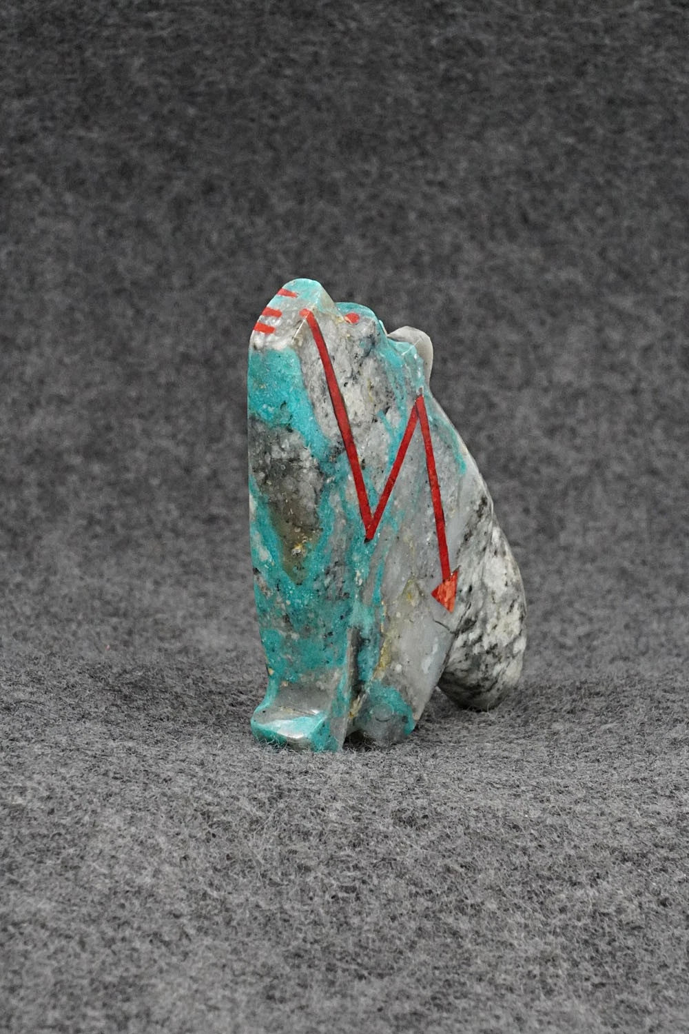 Wolf Zuni Fetish Carving - Bernard Laiwekete