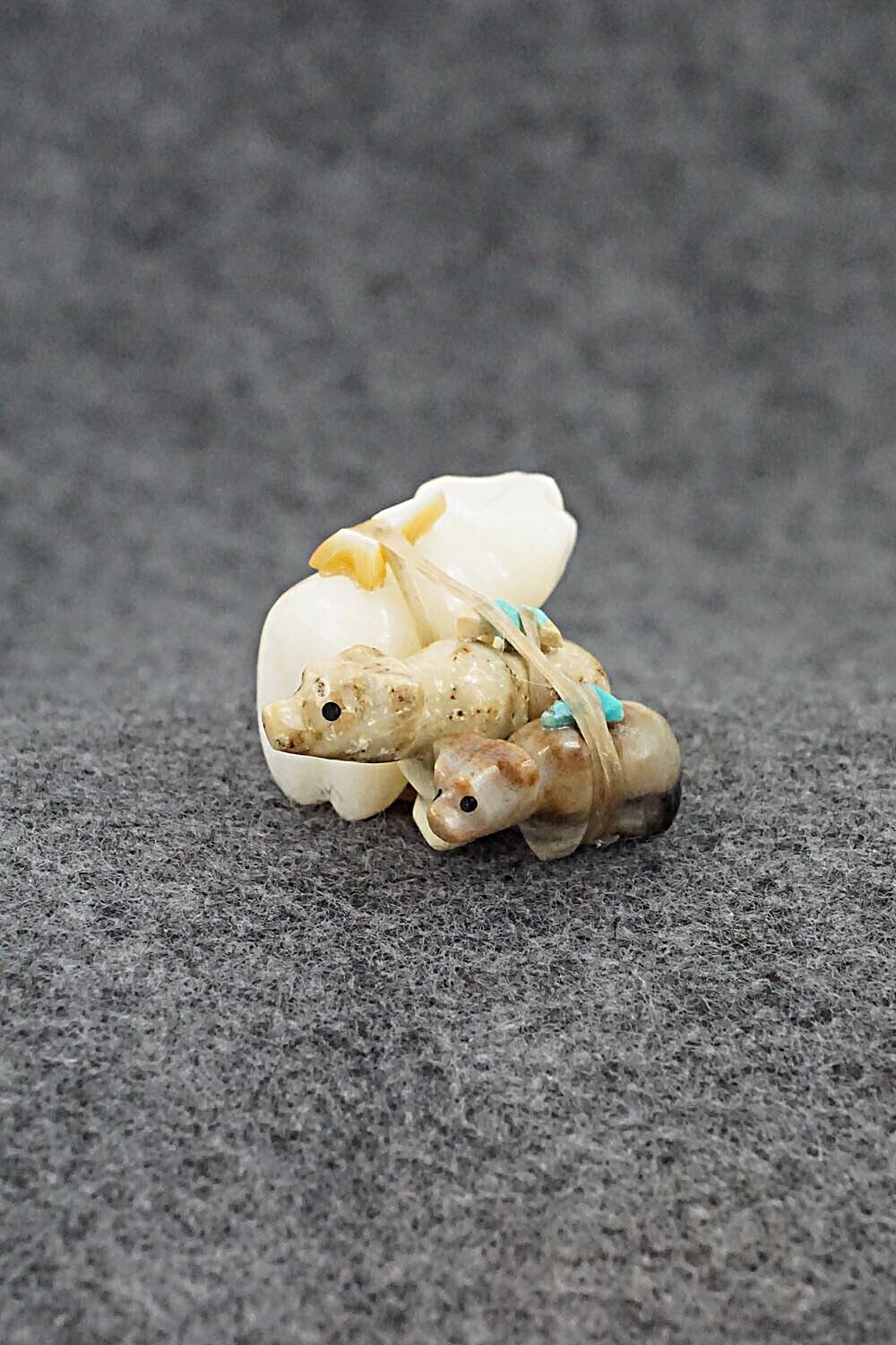 Bear and Cubs Zuni Fetish Carving - Jeff Eriacho