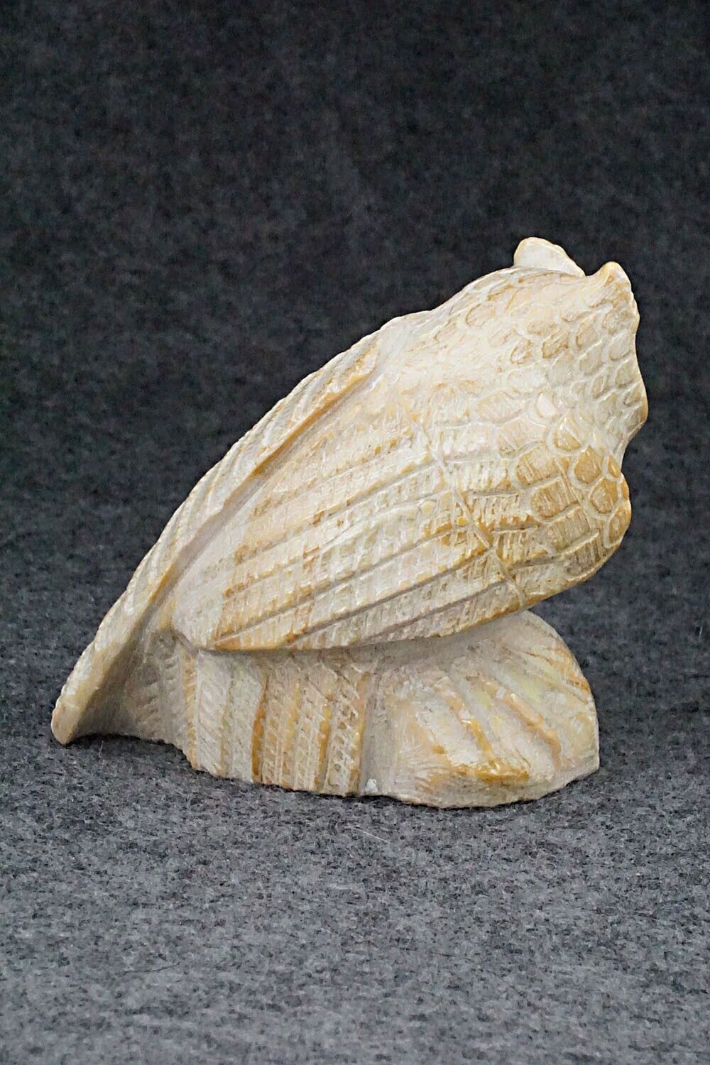 Owl Zuni Fetish Carving - Derrick Kaamasee
