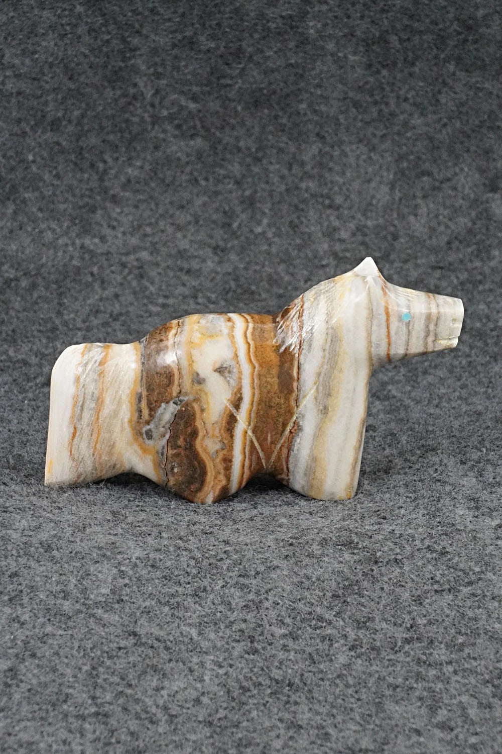 Horse Zuni Fetish Carving - Daphne Quam