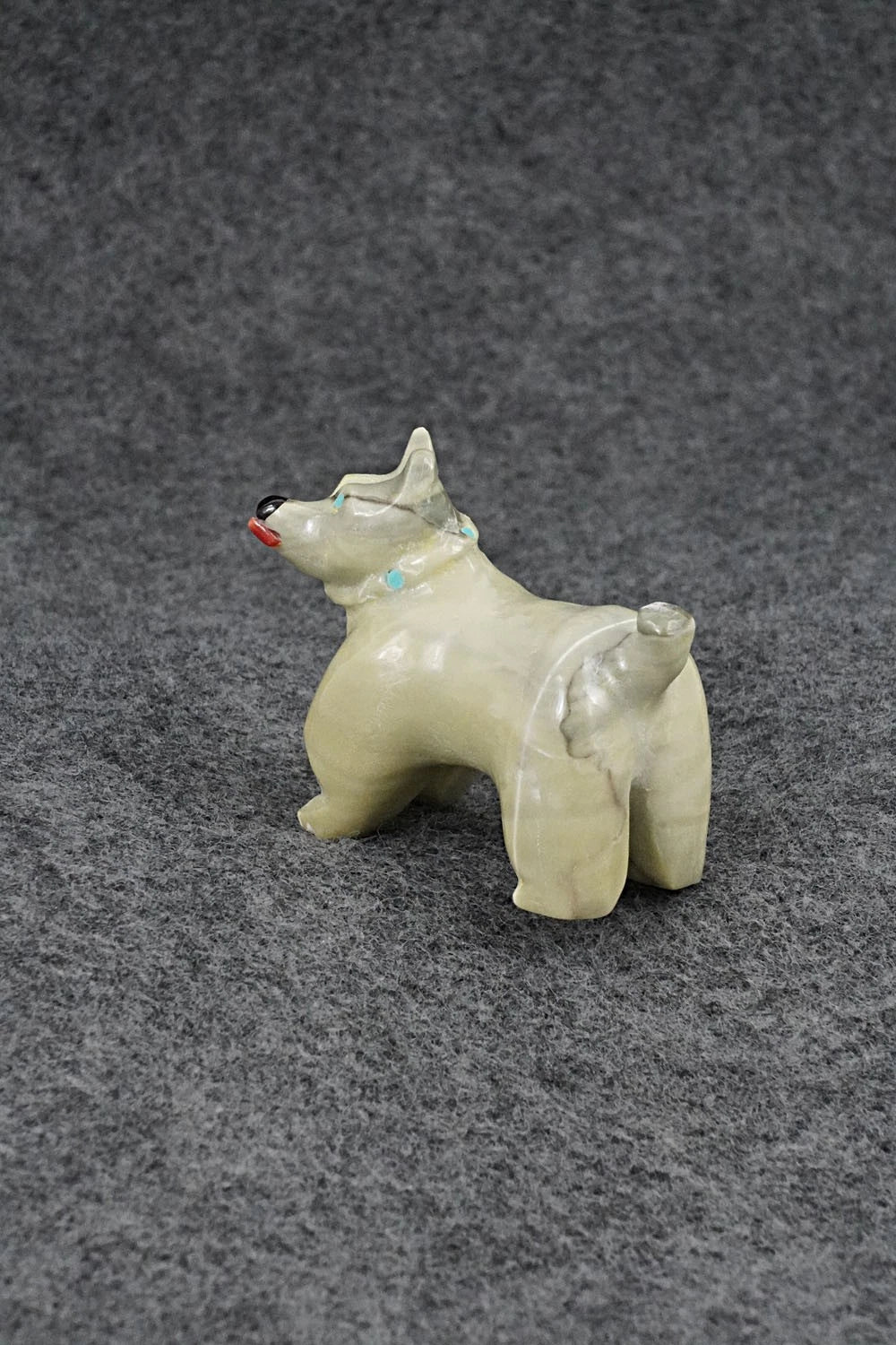 Dog Zuni Fetish Carving - Freddie Leekya