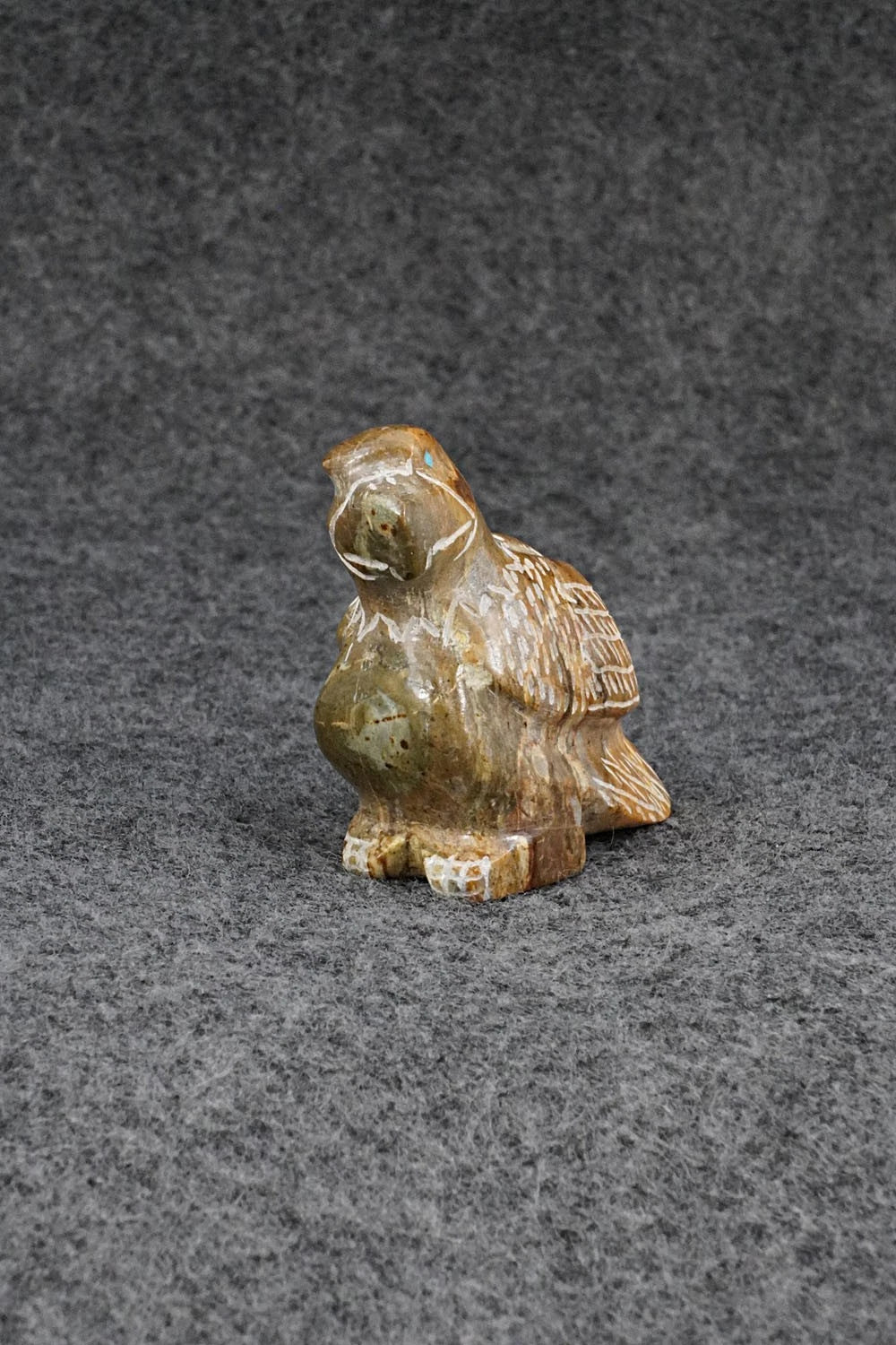 Eagle Zuni Fetish Carving - Andres Jernention