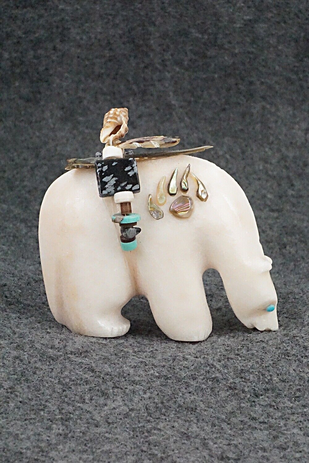 Bear Zuni Fetish Carving - Michael Laweka