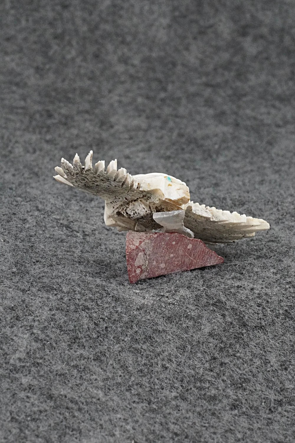 Eagle Zuni Fetish Carving - Carl Etsate