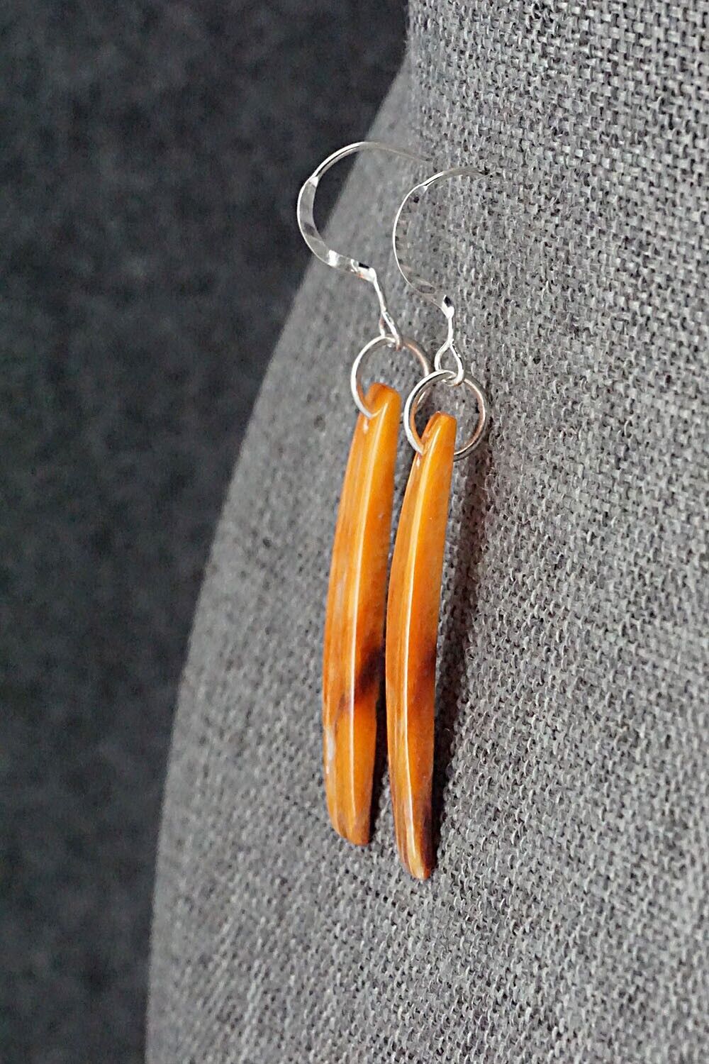 Spiny Oyster & Sterling Silver Earrings - Jesus Espino