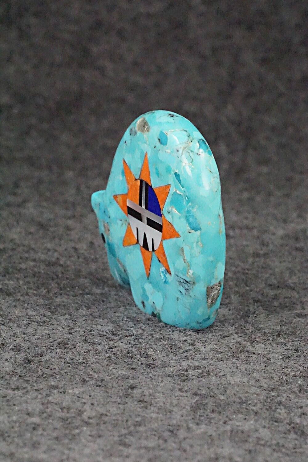 Bear Zuni Fetish Carving - Andres Lementino