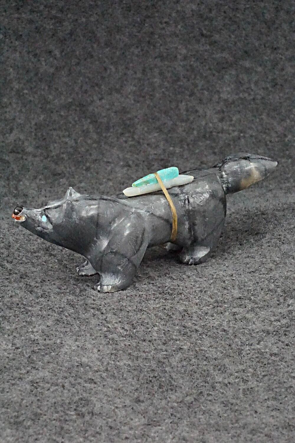 Wolf Zuni Fetish Carving - Freddie Leekya