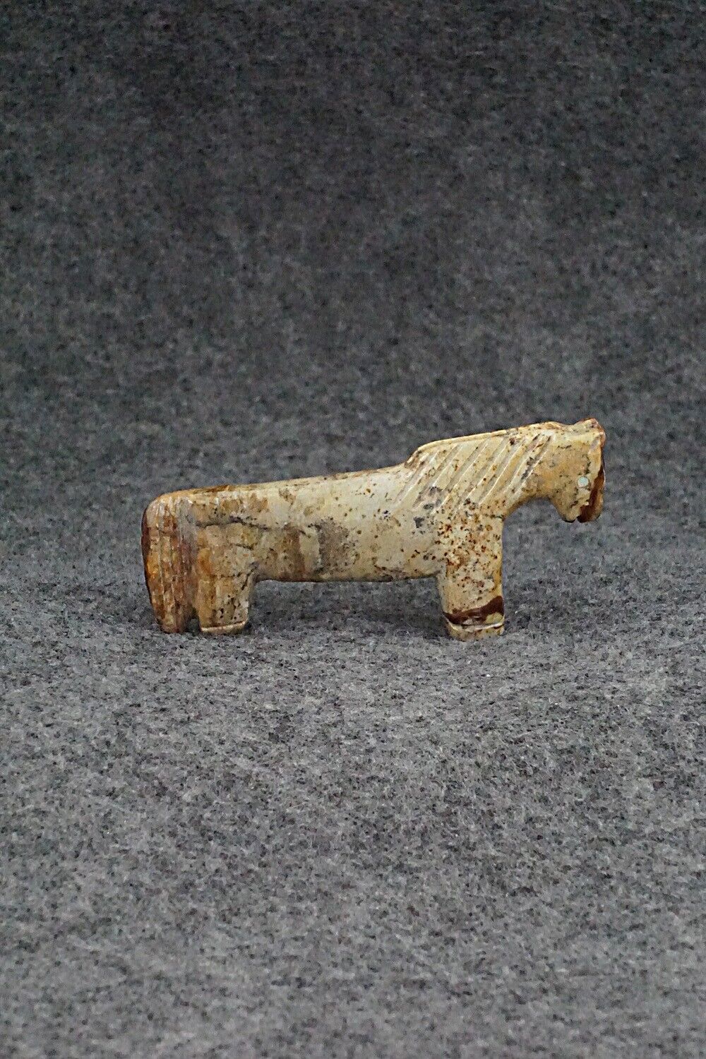Horse Zuni Fetish Carving - Brian Yunie