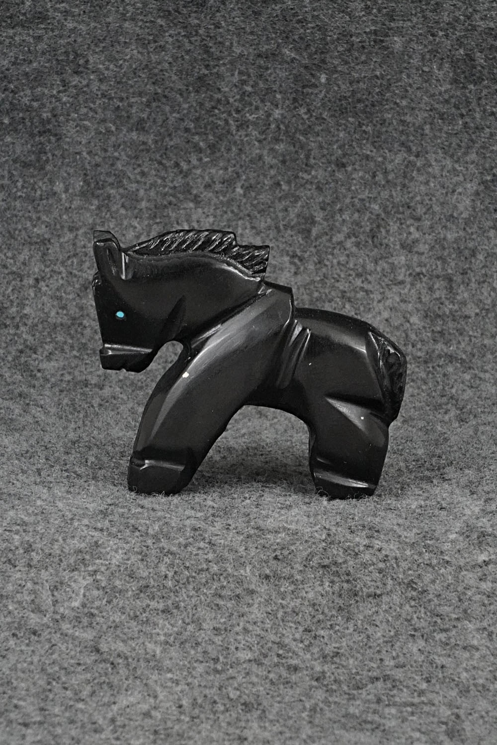 Horse Zuni Fetish Carving - Tony Mackel