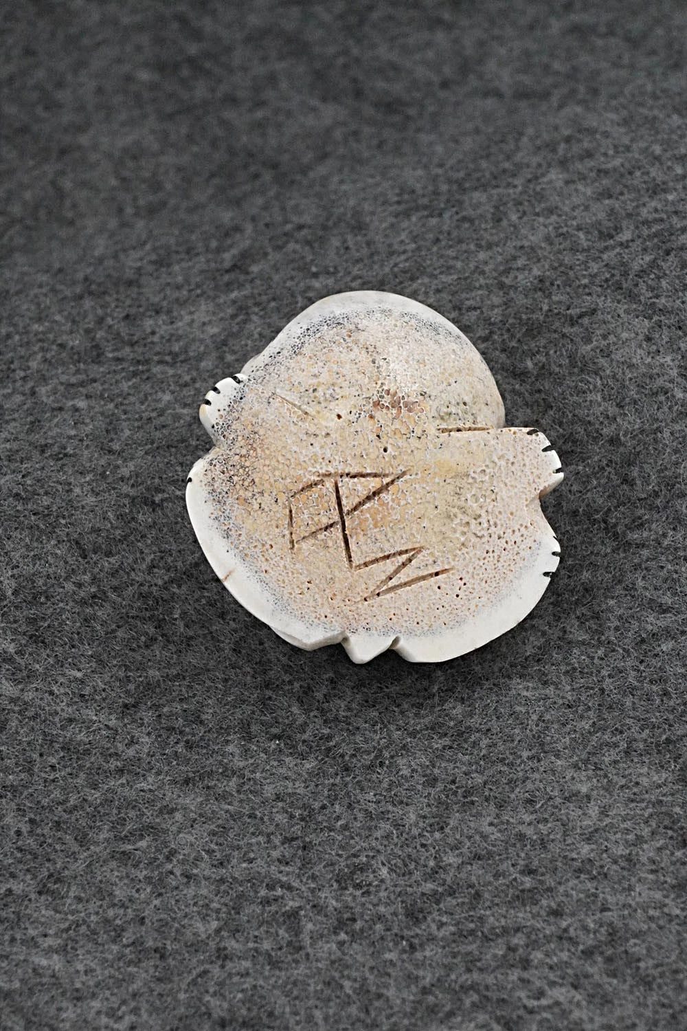 Frog Zuni Fetish Carving - Claudia Peina