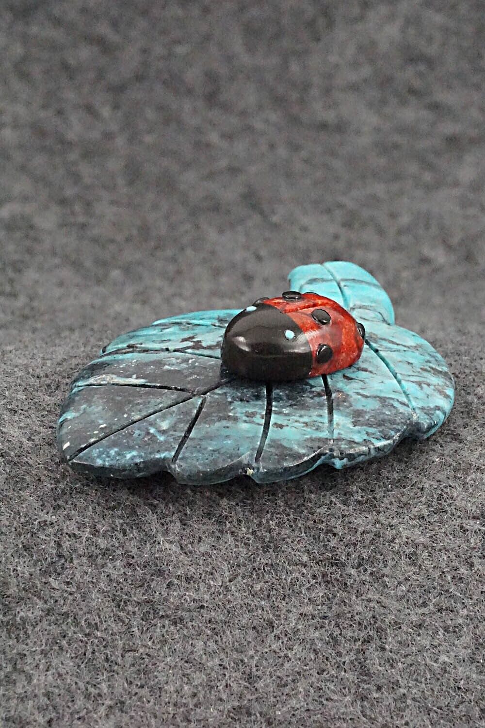 Ladybug on a Leaf Zuni Fetish Carving - Reynold Lunasee